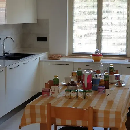 Blueberry Via Capri Porto Frailis Bed & Breakfast Àrbatax